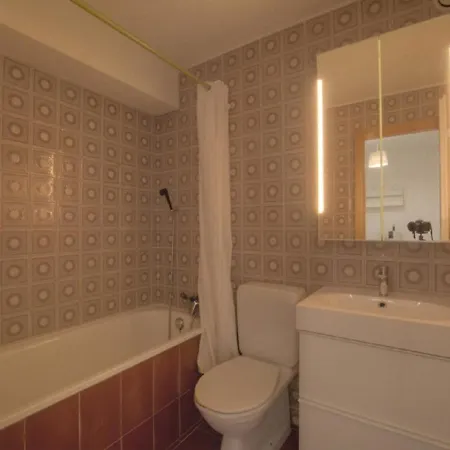 Saphir 405 Pres De La Telecabine A *