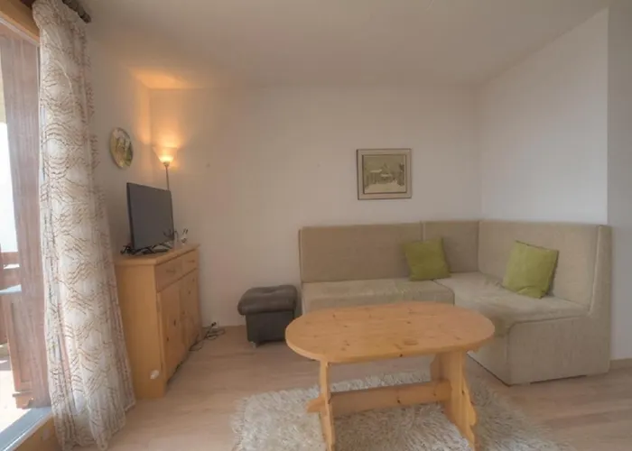 Saphir 405 Pres De La Telecabine A *