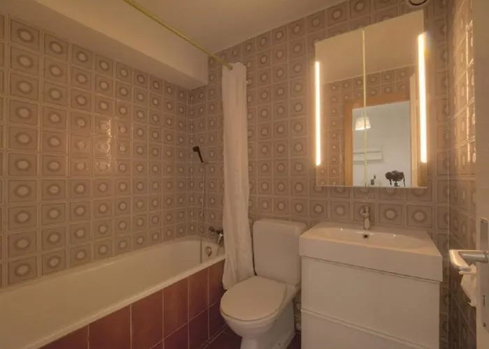 Saphir 405 Pres De La Telecabine A *